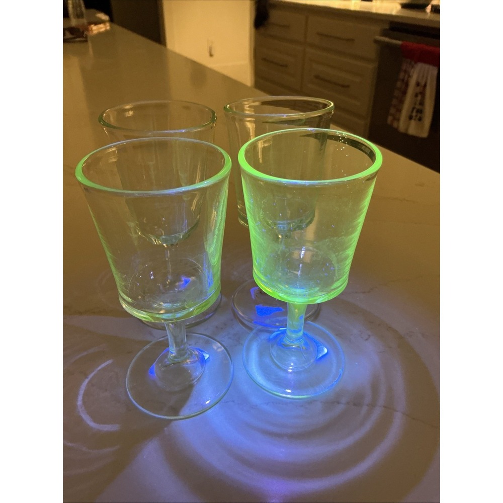 Uranium Glass - Picture 6 of 11